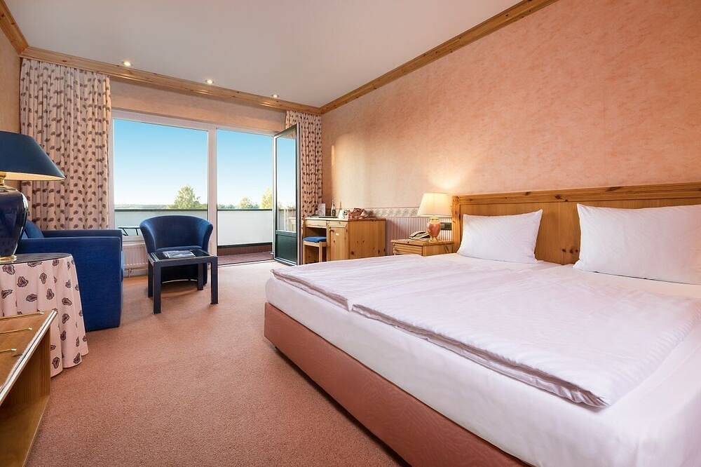 Ganze Wohnung, Waldblick Doppelzimmer mit Du oder Bad, Wc, Frühstück und Abendessen in Semlin, Rathenow