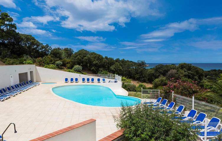 Appart’hôtel pour 7 personnes, avec piscine