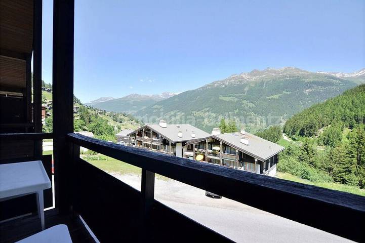 Ganze Wohnung, Komfortables 2-stöckiges Studio für 2 bis 4 Personen, Wohnzimmer mit 1 Schlafsofa, Kochnische mit Ge in Grimentz, Anniviers