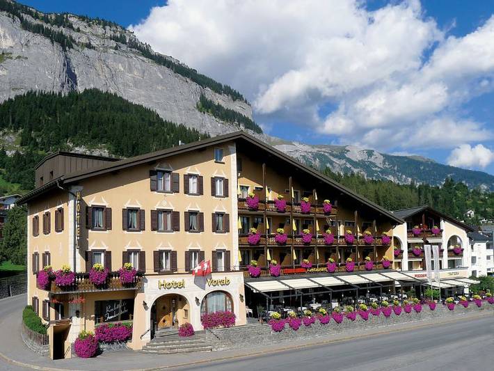 Hotel Vorab - Classic Dreibettzimmer in Flims-Dorf, Flims