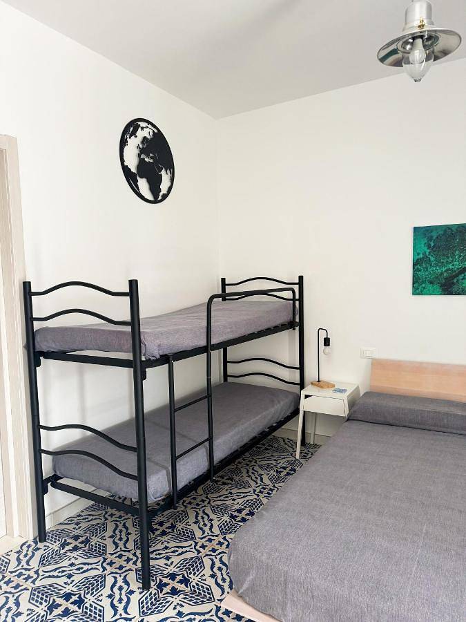 Gîte pour 4 personnes, avec jardin à San Cataldo - 4