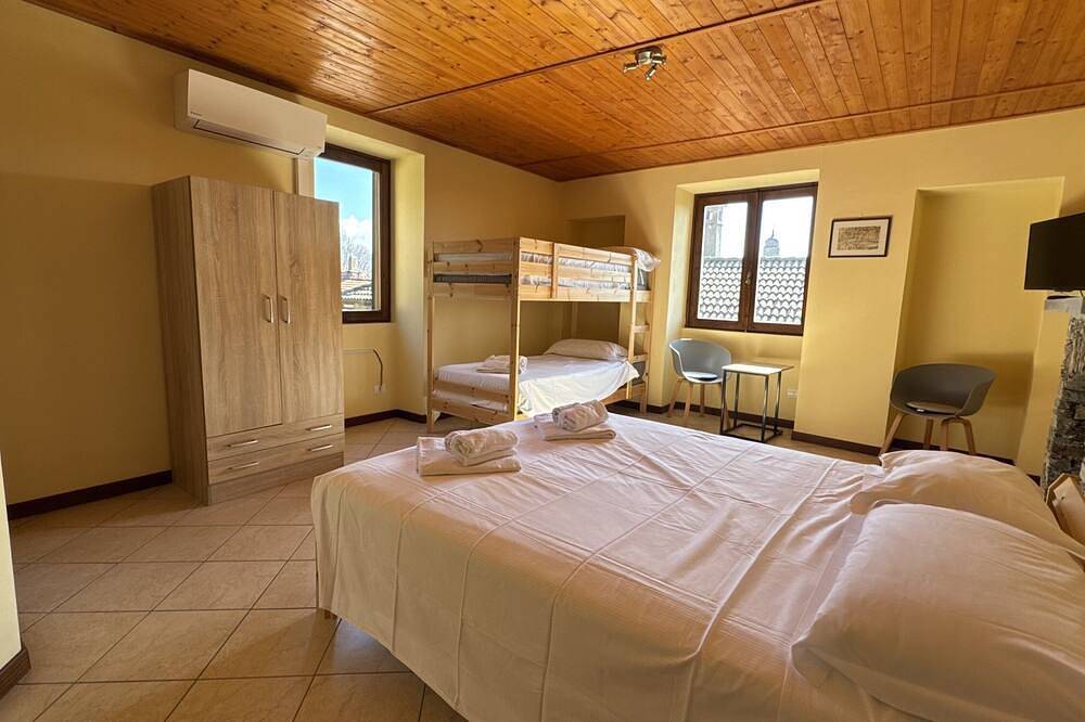 Entire apartment, Trarego Haus - Apartment 5 in Viggiona, Trarego Viggiona