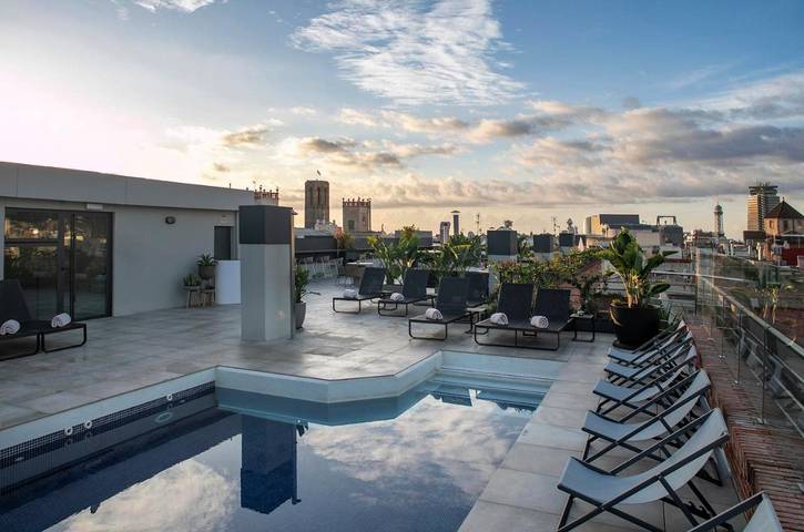 Hotel para 2 personas, con piscina y terraza - 1