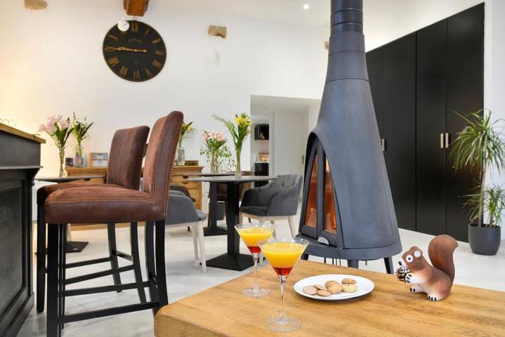 Chambre d’hôte pour 3 personnes, avec piscine ainsi que terrasse et vue dans Loiret - 3