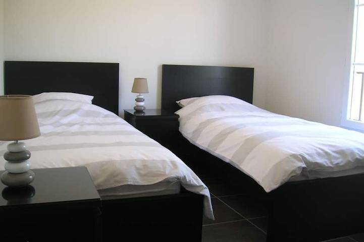 Location de vacances pour 8 personnes, avec Terrasse et Jardin à La Môle - 4
