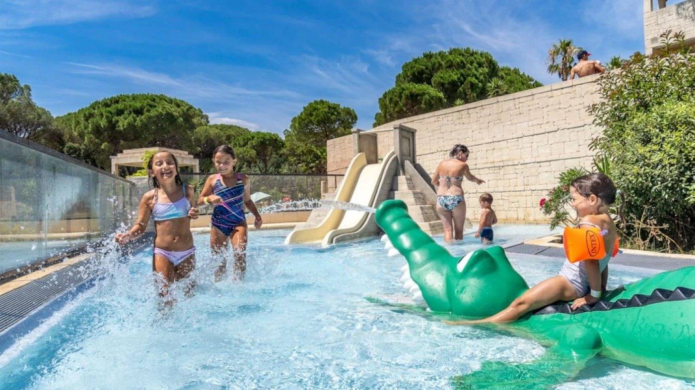 Zecamping 5* parc aquatique club enfant jacuzzi locatif Tv clim 32m2 in Le Muy, Mittelmeerküste (Frankreich)