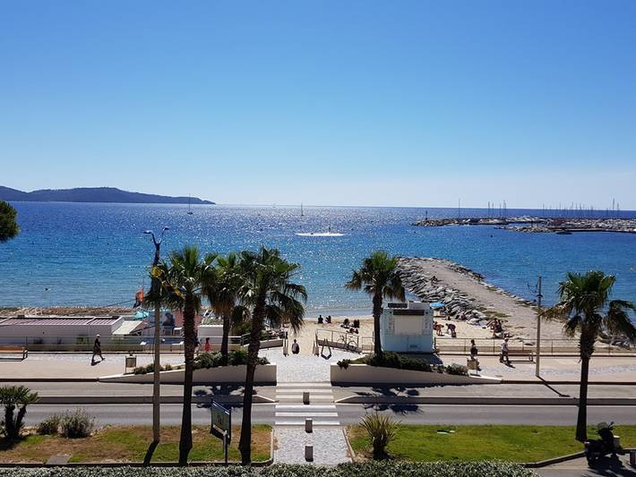 Gîte pour 4 personnes, avec balcon dans Plage Des Tamaris Cavalaire Sur Mer