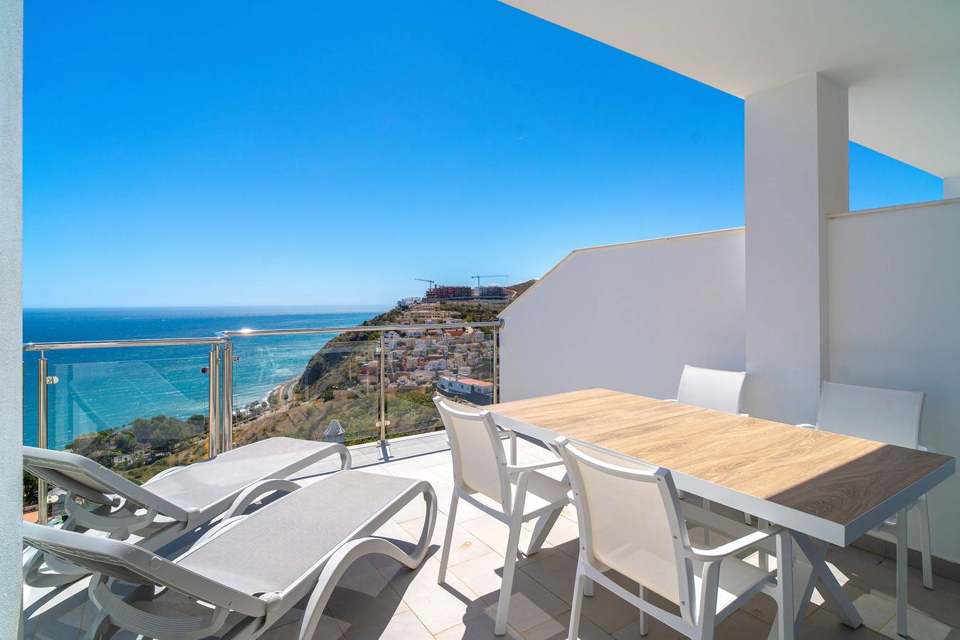 Hel lägenhet, Lägenhet för 6 Personer med terass in Punta Lara (Nerja), Nerja