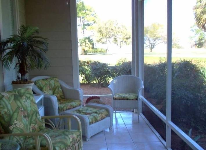 Vacation rental for 8 people, with yard and sauna as well as hot tub in Miramar Beach