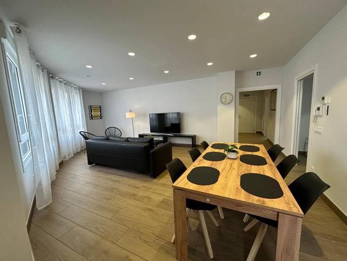 Gîte pour 6 personnes, avec terrasse et vue, animaux acceptés à Tudela - 4