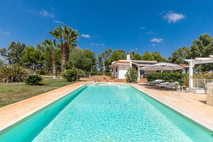 Ferienhaus für 9 Personen, mit Pool in Francavilla Fontana