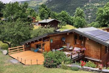 Maison de campagne pour 10 personnes, avec sauna et jardin, animaux acceptés à Villaroger
