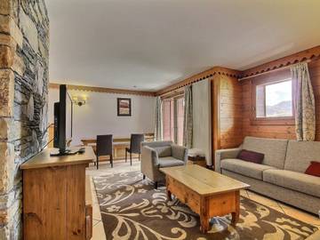 Gîte pour 6 personnes, avec balcon et piscine dans Aime 2000