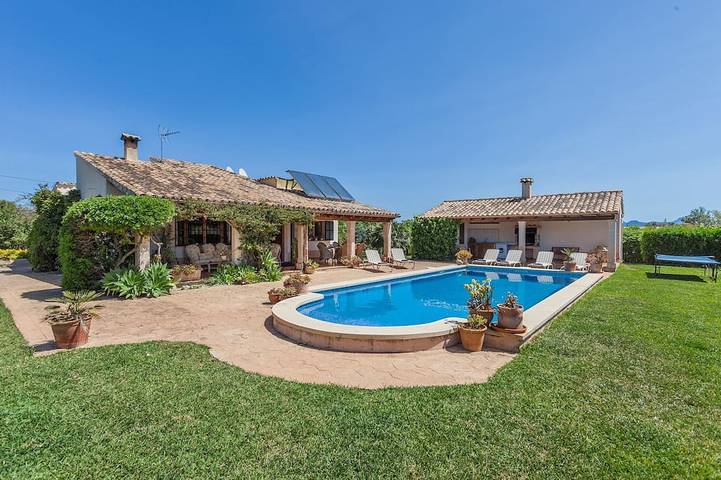 Villa für 6 Personen, mit Terrasse und Garten - 1