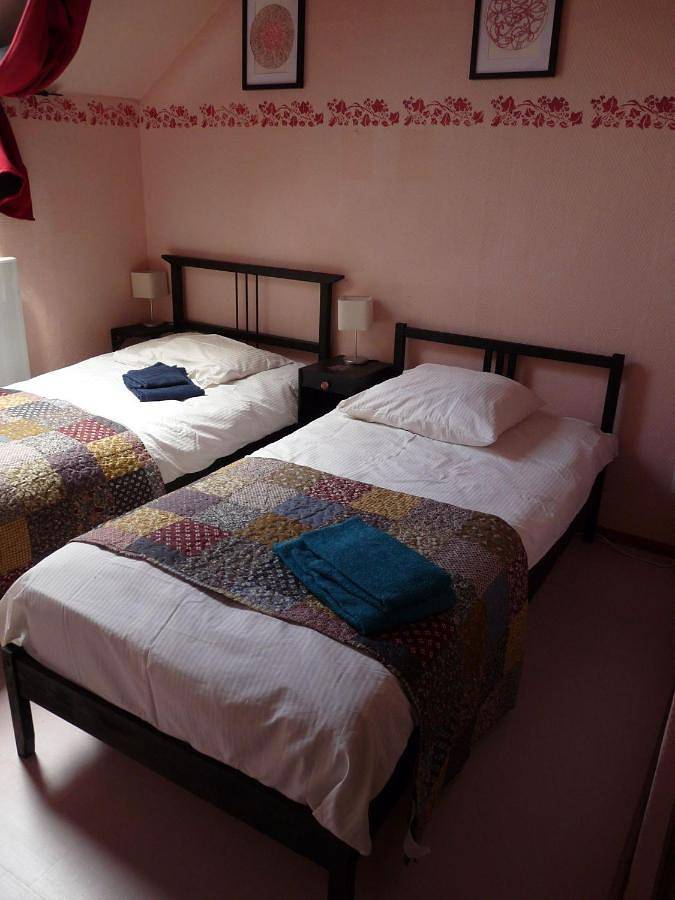 Location de vacances pour 3 personnes, avec vue et jardin à Ouroux-en-Morvan - 2