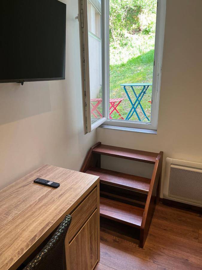 Chambre d’hôte pour 2 personnes, avec vue et terrasse à Saint-Chély-d'Aubrac - 4