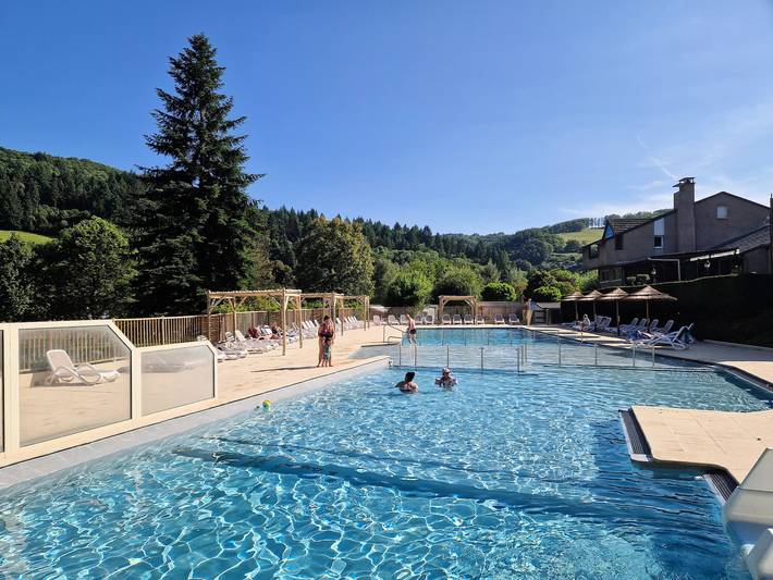 Camping pour 5 personnes, avec Terrasse