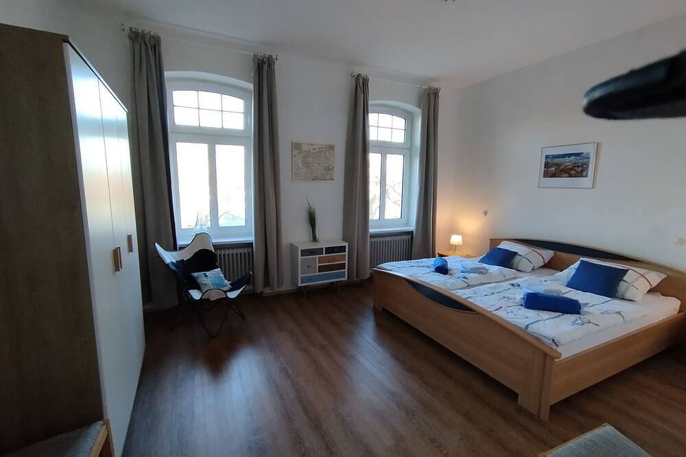Ganze Wohnung, Fewo Villa Butterburg Ukena - Ein Traum für 8 Personen mit Balkon in Dornum (Stadt), Dornum