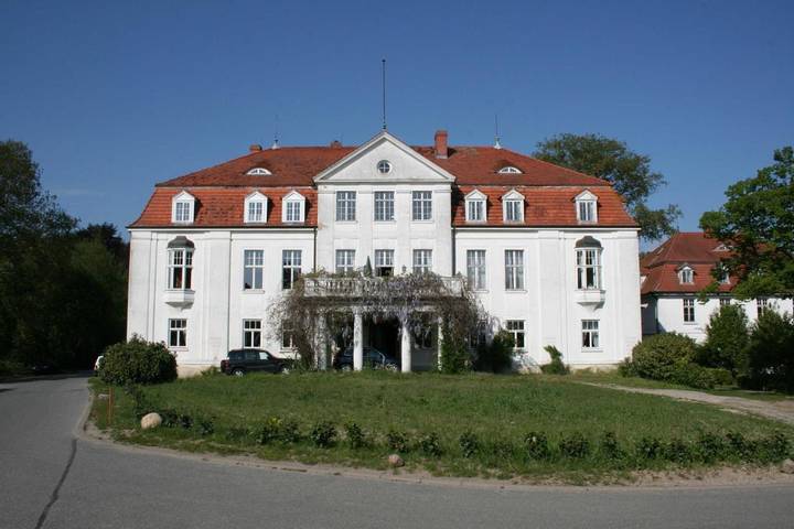 Ferienwohnung für 4 Personen, mit Garten in Bad Sülze - 2