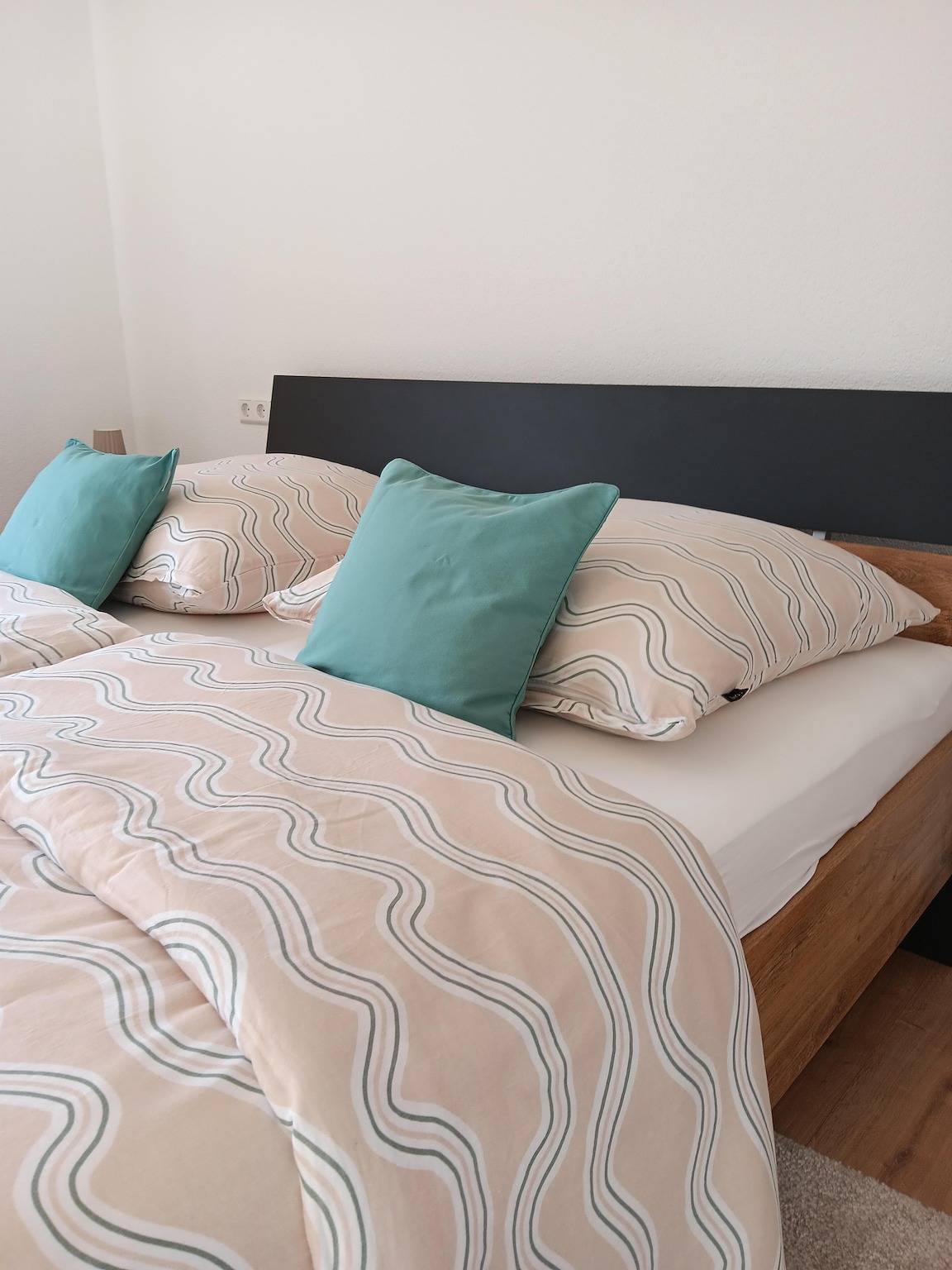 Ganze Ferienwohnung, Ferienwohnung Am Kocherknie - Ferienwohnung 100qm, 2 Schlafzimmer, max. 4 Personen in Hüttlingen, Schwäbische Ostalb