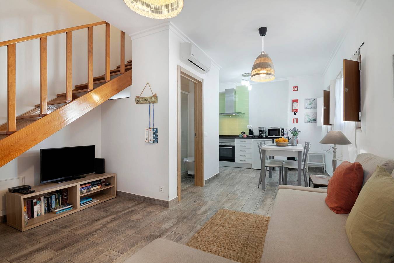 Entire apartment, Apartment 'Do Alto' with Private Terrace, Wi-Fi and Air Conditioning in Tavira, Tavira (Santa Maria)