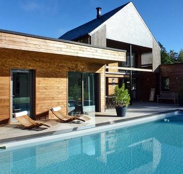 Cottage pour 2 personnes, avec piscine et jardin à Plouharnel