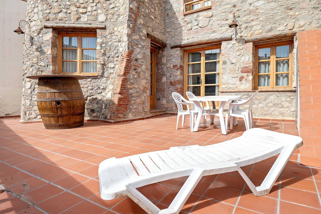Maison de charme avec jacuzzi + services de camping inclus in Mont-roig del Camp, Costa Dorada
