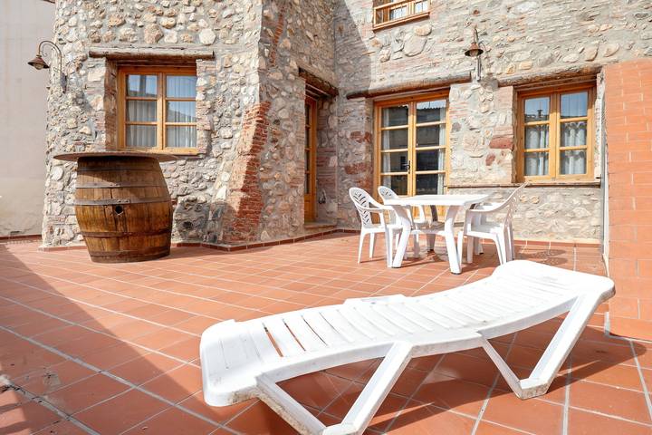 Casa Encanto con Jacuzzi + servicios camping incluidos in Montroig, Costa Dorada