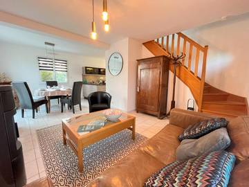 Gîte pour 6 personnes, avec jardin à Plougoulm