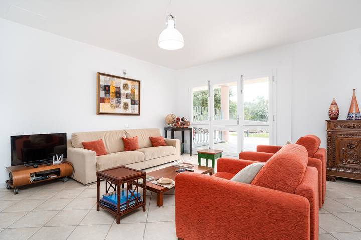 Gîte pour 6 personnes, avec jardin dans Orosei - 4