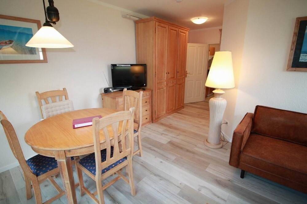 Ganze Wohnung, Ferienwohnung/App. für 2 Gäste mit 38m² in Ascheberg in Ascheberg (Holstein), Südliche Ostseeküste