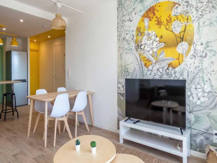 Appartement entier, Chambre privée dans un appartement partagé – Bron in Bron, Lyon et ses environs