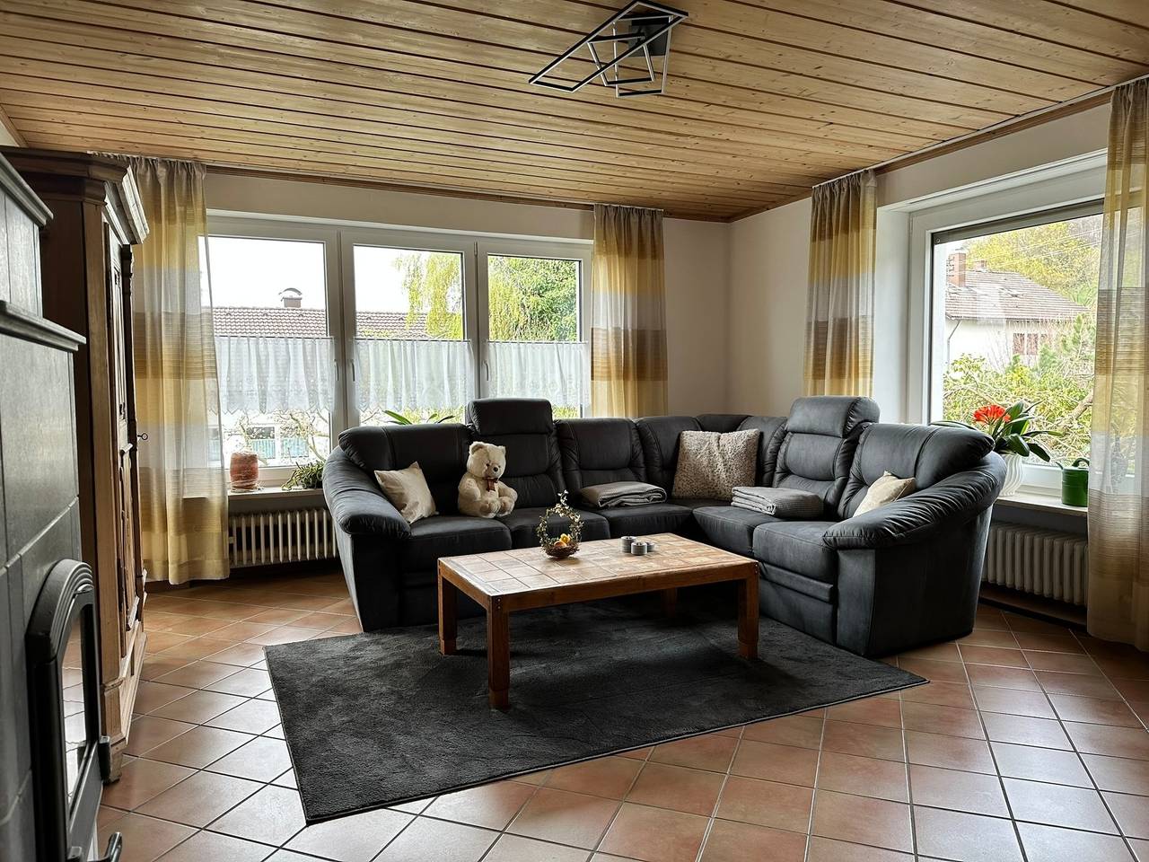 Ganze Ferienwohnung, Ferienwohnung Niedermeier im 1. Stock in Peiting, Romantische Straße