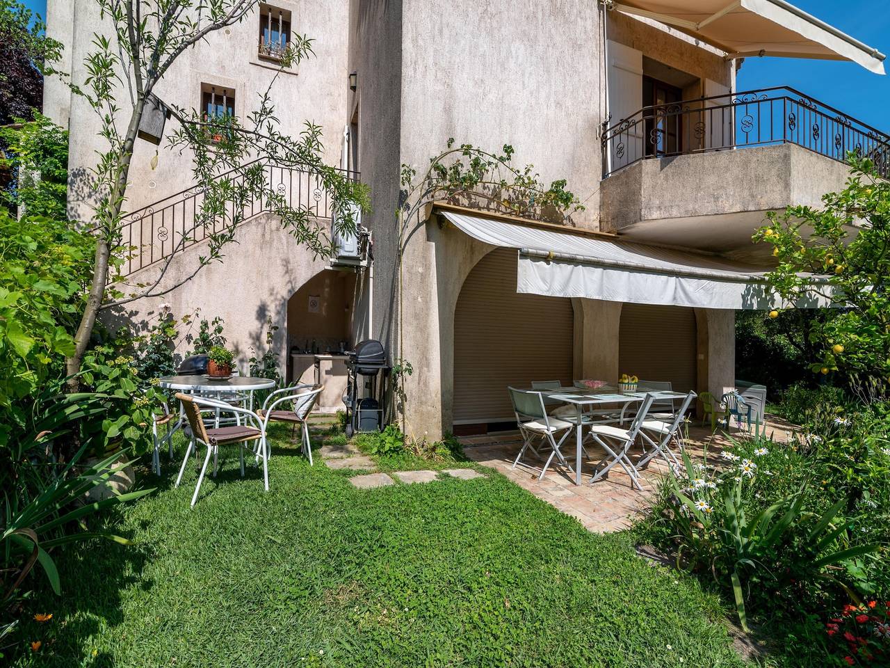 Elegante casa de vacaciones en Vence con piscina privada in Vence (Alpes Marítimos), Costa mediterránea (Francia)