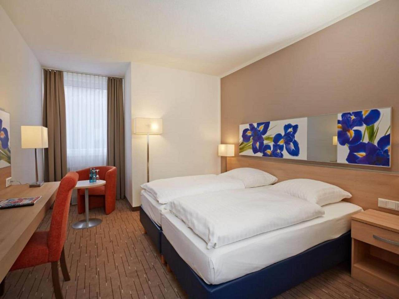 Appartement entier, Dimanche Hôtel Wiesbaden Niedernhausen Chambre Double in Niedernhausen, Arrondissement de Rheingau-Taunus
