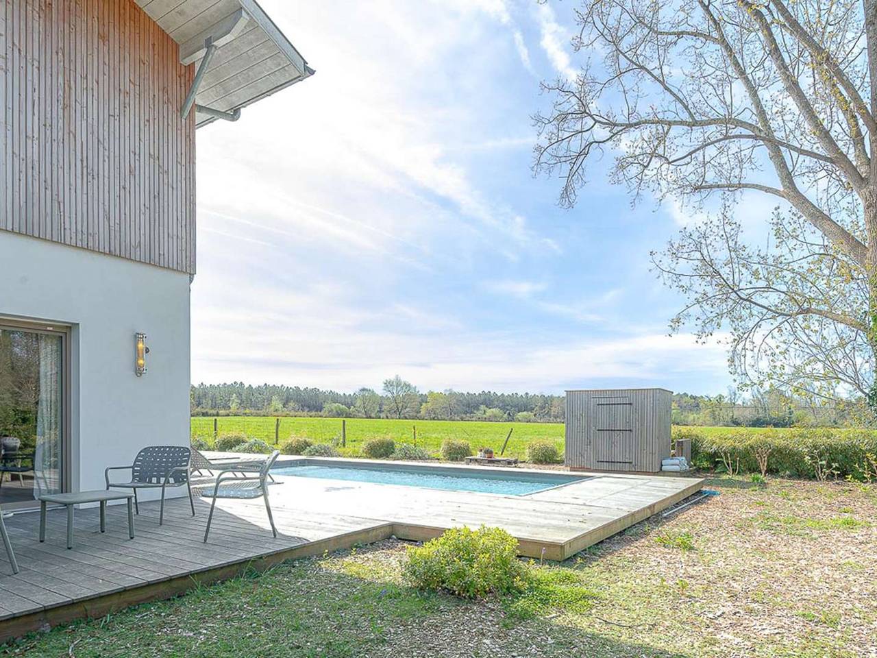 Luxuriöse Villa mit beheiztem Pool, moderner Küche, Kunstwerken, Nähe Strand und Waldwege in Seignosse, Côte d’Argent