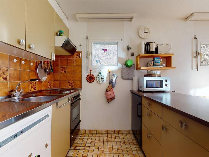 Ganze Ferienwohnung, Soras Zerbe/Hirth - 2 Zimmerwohnung - 4 Betten in Surses, Albula