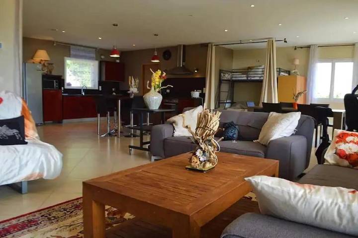 Location de vacances pour 6 personnes, avec piscine ainsi que jardin et vue à Farinole - 2