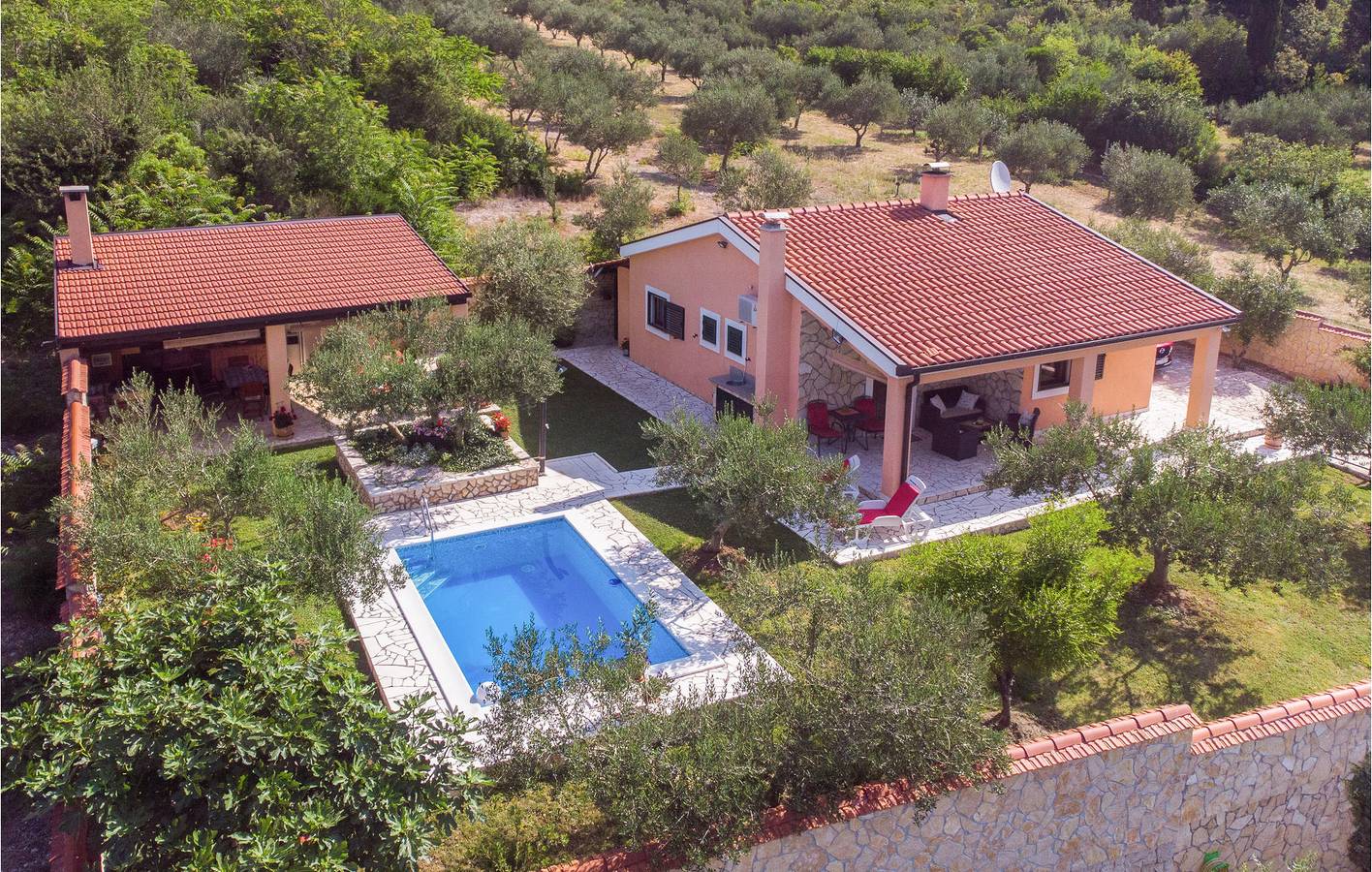 Reizende 2-Zimmer-Wohnung mit Pool und Terrasse in der Nähe der Neretva in Dubrovnik-Neretva