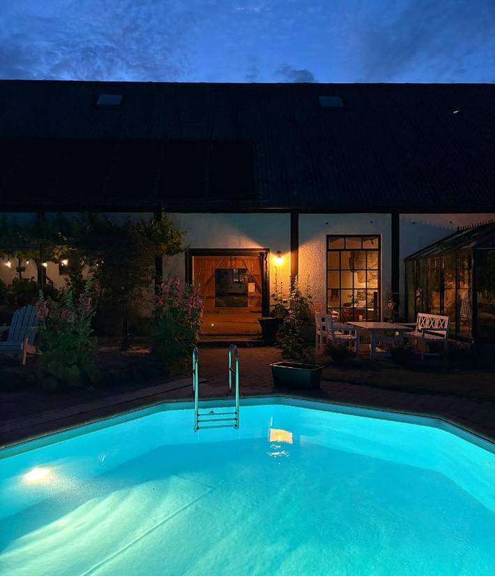 B&B für 6 Personen, mit Terrasse und Garten sowie Pool und Sauna in Schweden