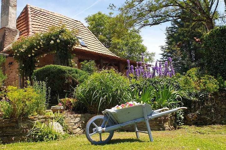 Location de vacances pour 4 personnes, avec jardin et terrasse, animaux acceptés à Clermont-d'Excideuil