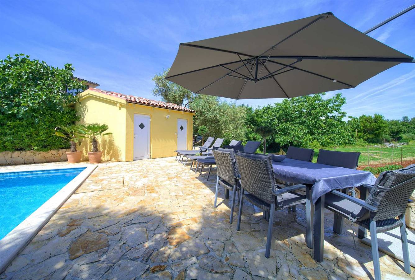 Villa Stella mit privatem Pool in Malinska-Dubašnica, Krk