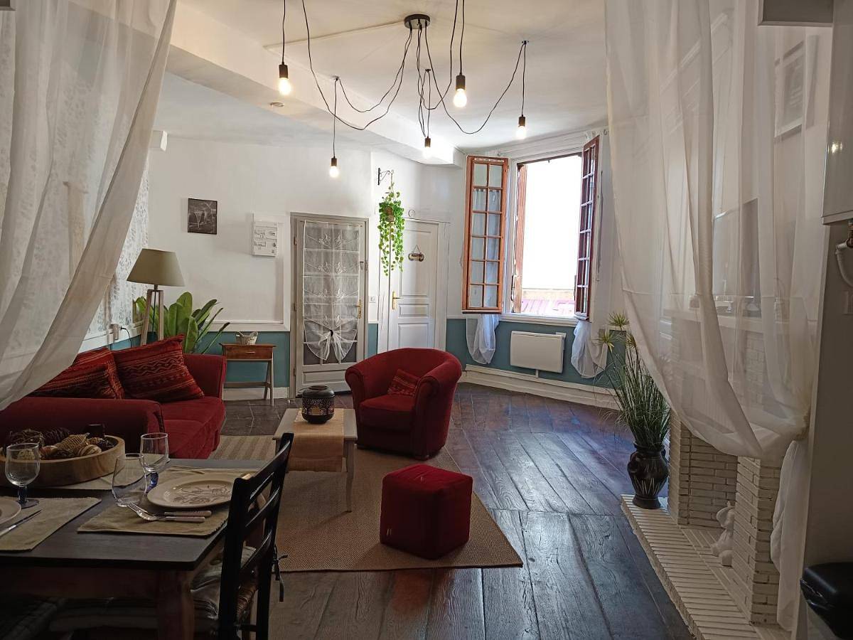 Appartement entier, Le Liberté appartement privatif in Saint-Léonard-de-Noblat, Région de Limoges