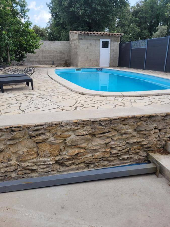 Location de vacances pour 4 personnes, avec piscine ainsi que jardin et terrasse à Aigaliers - 2