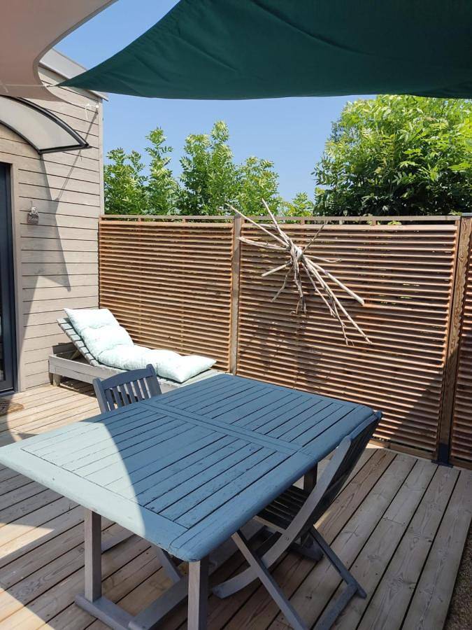 Location de vacances pour 2 personnes, avec Balcon et Terrasse ainsi que Jardin et Vue à Coudeville-sur-Mer - 3