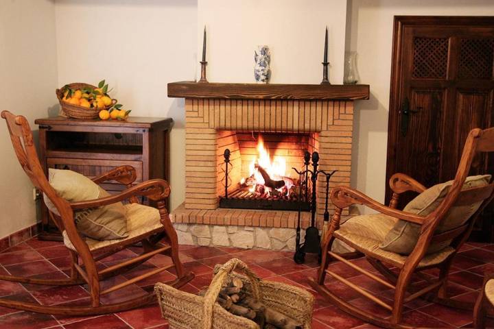 Casa rural para 27 personas, con piscina además de jardín y vistas en Parque Natural Sierras Subbéticas - 3