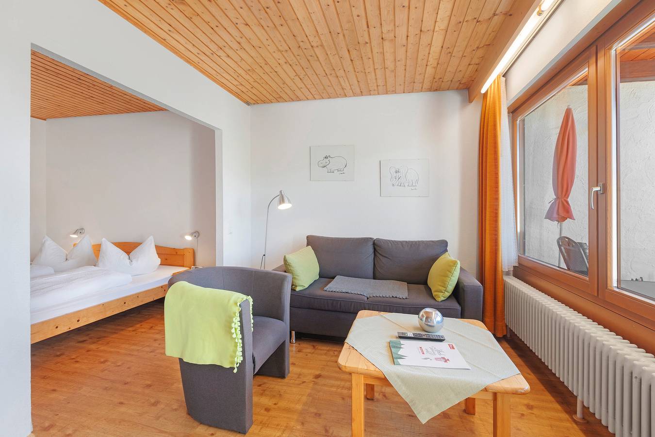 Appartement entier, Haus Kehrwieder – Appartement 2 avec balcon ensoleillé privé, vue montagne, carte Hochschwarzwald, Wi-Fi in Todtnauberg (Todtnau), Todtnau