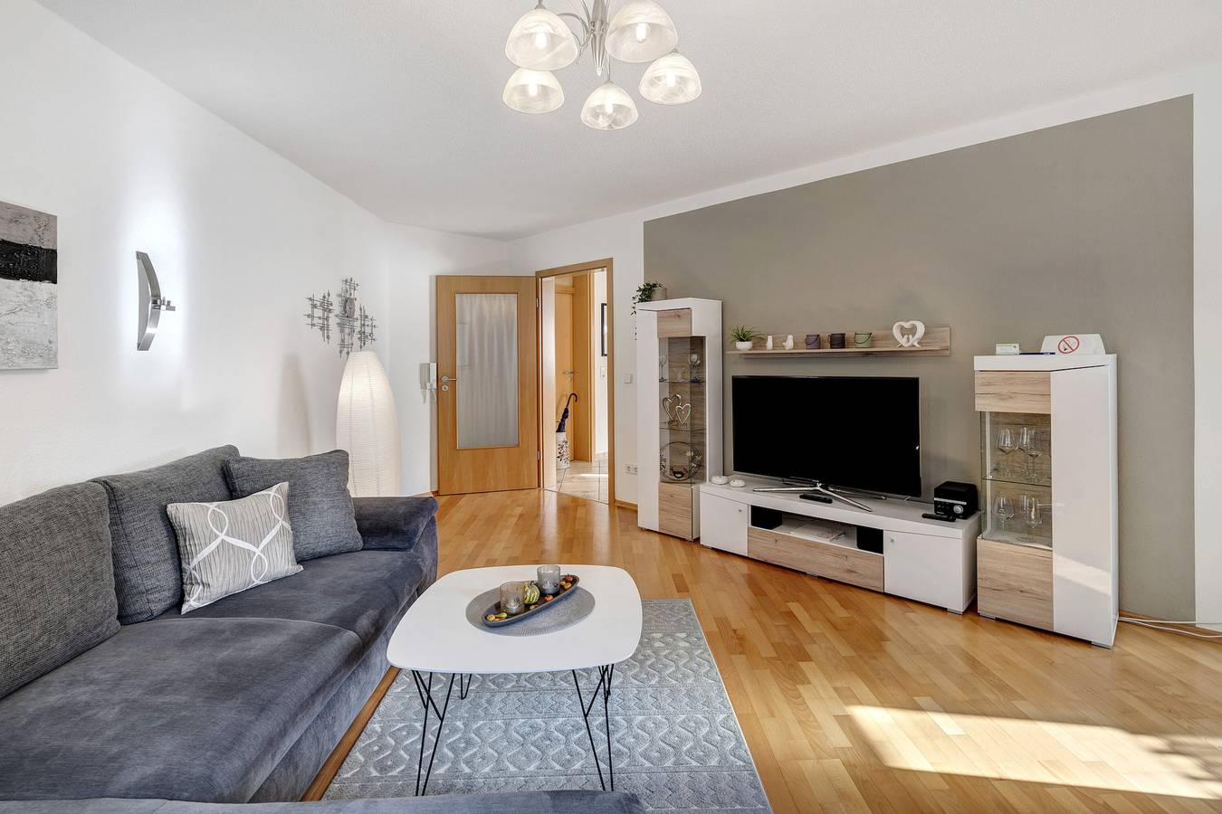 Ganze Wohnung, Ferienwohnung 'Vogelnest' mit privatem Garten und Wi-Fi in Teningen, Südschwarzwald