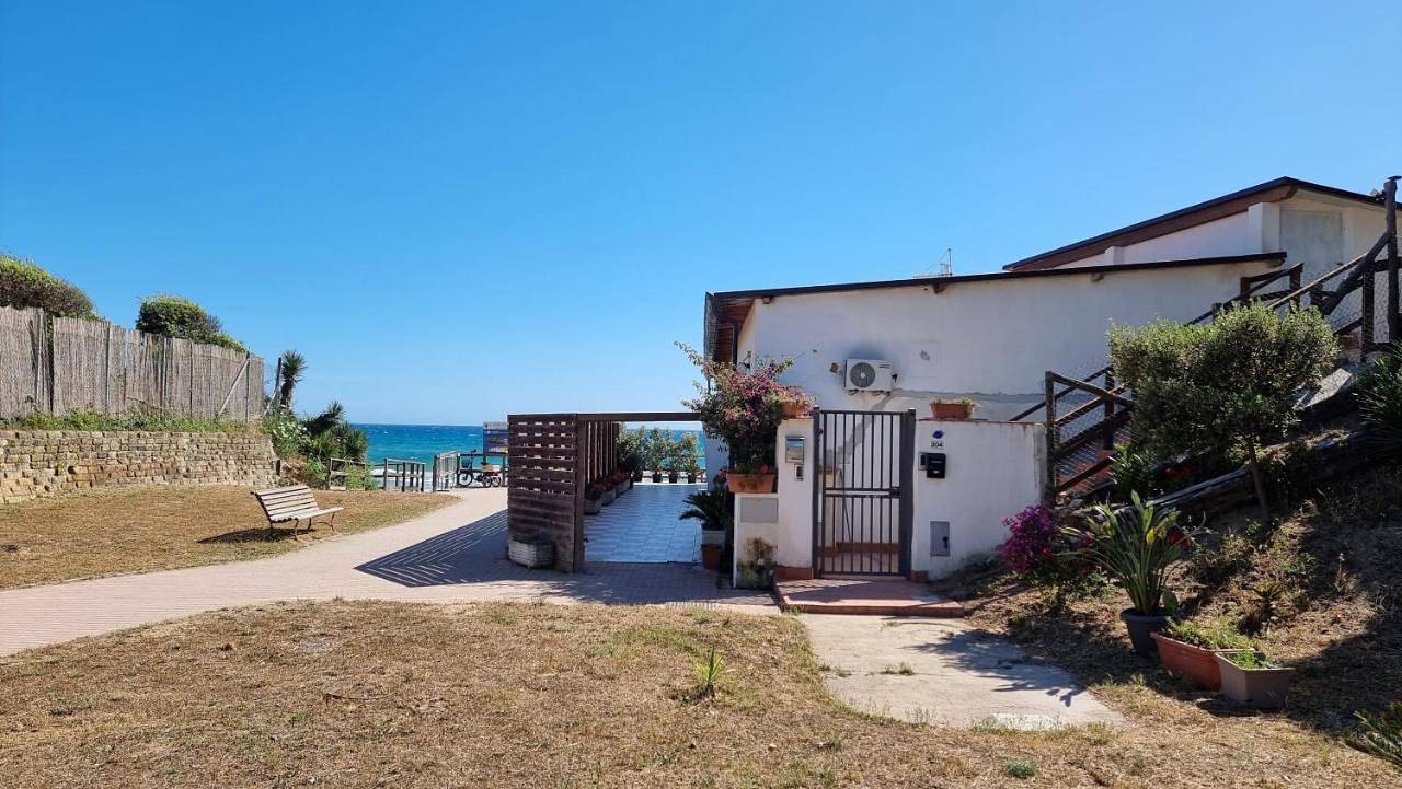 Double Room with Private Bathroom in Fondi, Latina Provinz