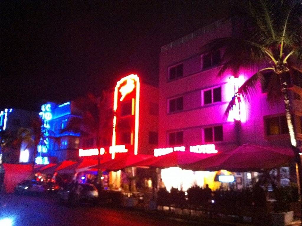 Ganze Wohnung, Großes Strandstudio in Südstrand- gegenüber vom Strand in South Beach, Miami Beach